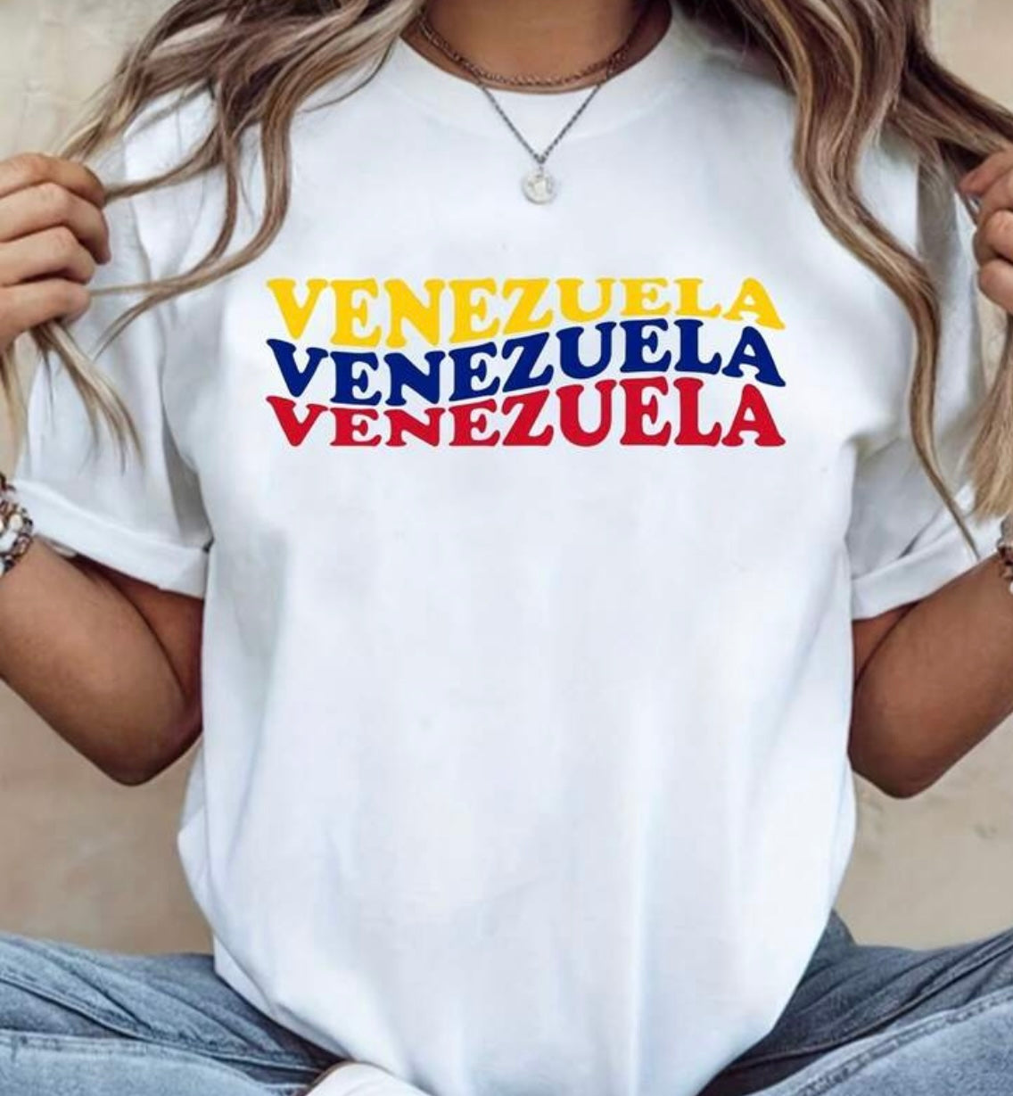 Clothing - Loose-fitting cotton t-shirt